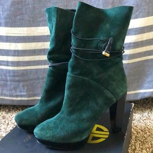 House of Harlow heeled booties